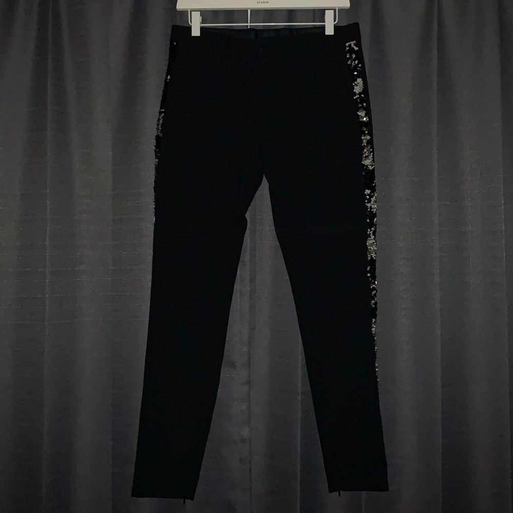 Skinny pant with sequin side detail